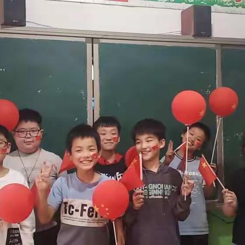 欣望江山千里秀，欢颂祖国万年春