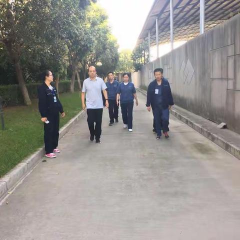 污水公司副总经理刘雄科带队来中水公司开展节前安全生产督查检查
