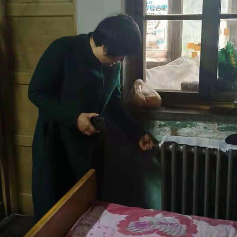 长乐中路街道领导亲临工大小区视察冬季供暖情况