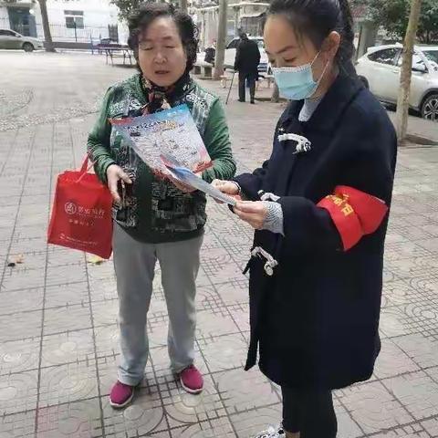 华山社区持续开展扫黑除恶宣传工作