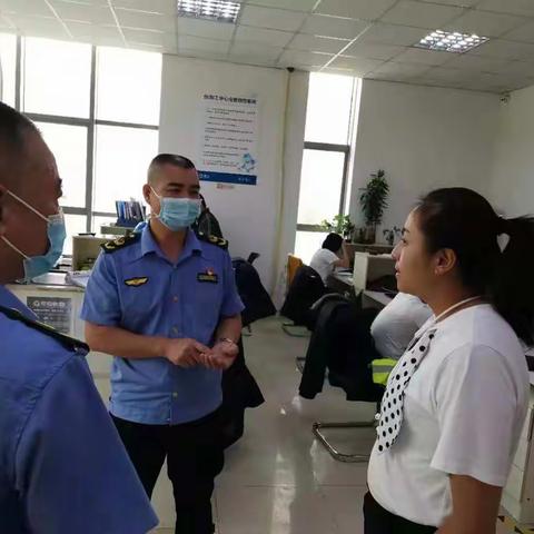 钓台市场监督管理所开展国庆节前校园周边食品安全专项整治