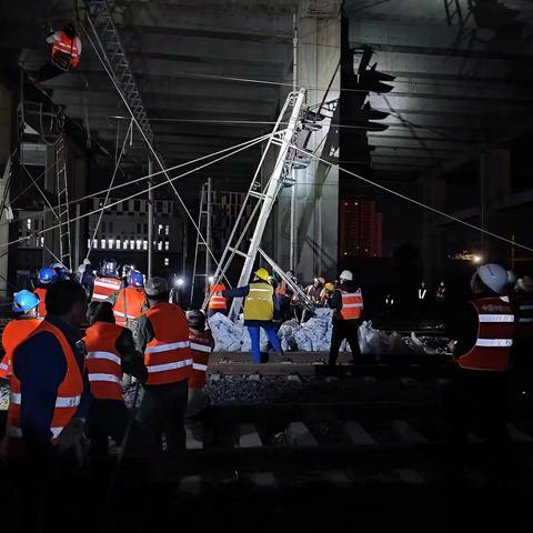 丰台站改建工程永丰线线路拨接Ⅱ级封锁施工顺利完成