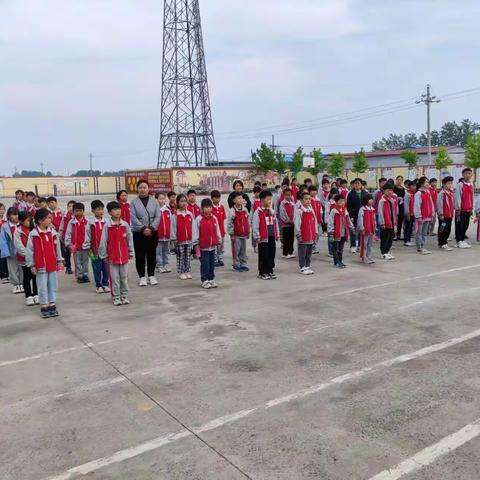 运动点燃激情，校园别样风采——辉县屯小学第二届田径运动会