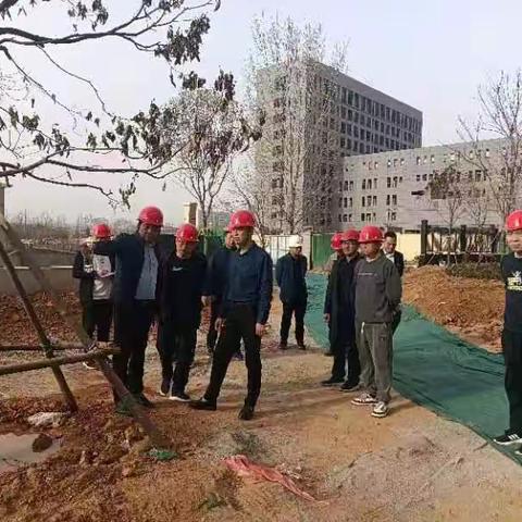 鑫沃土公司董事长刘建庄携班子成员赴天景郦城项目进行考察