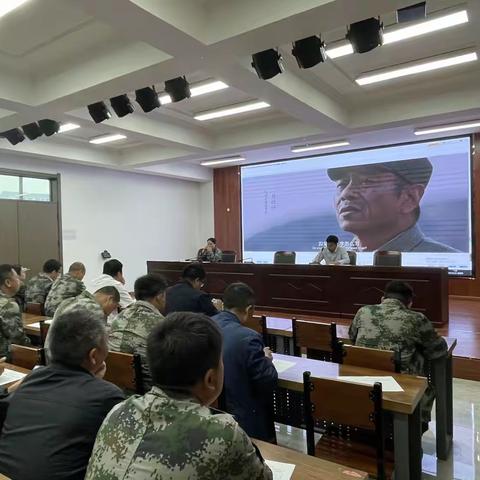 兰考县总工会“送电影”活动走进东坝头镇工会联合会