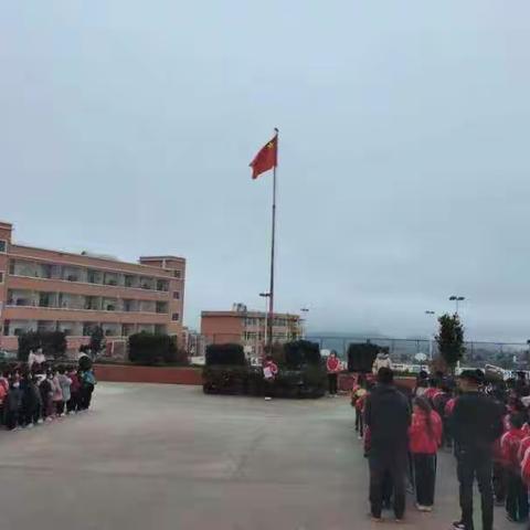开远市马者哨中心校开展“国家公祭日”主题教育活动