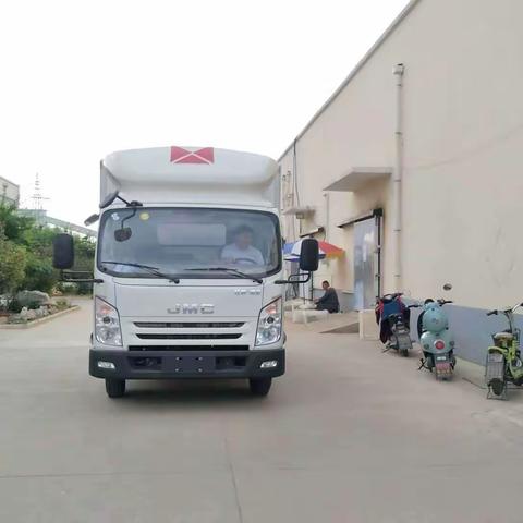 明利蔬菜扶贫再接力，莲花山基地蔬菜丰收采收上市。