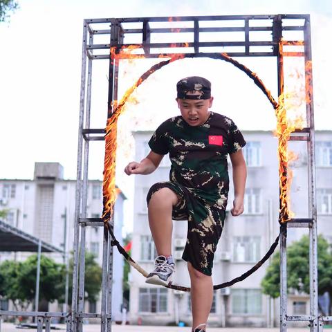 【特战营】英雄亮剑夏令营2022年第三期 特种兵之穿越火圈