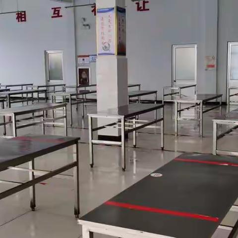 打造温馨食堂 营造幸福校园——杨坡中学餐厅展风采