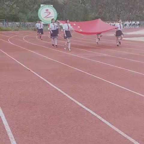 我们一起追着秋天的阳光，出发——千岛湖镇第七小学四(1)班运动会精彩掠影