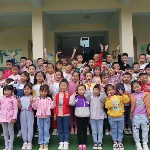 徽县实验小学一年级（13）班，光盘行动，拒绝浪费，从我做起