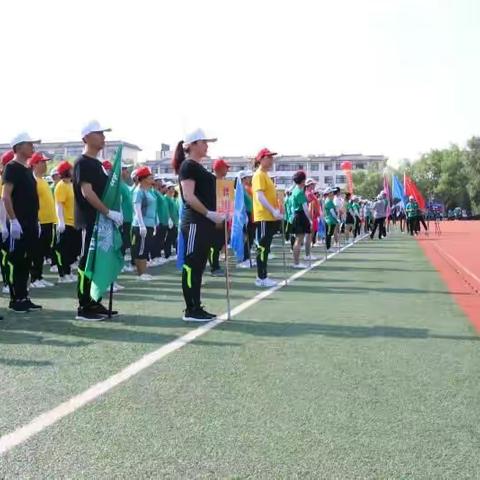 榆林市第二届 “ 创建杯 ” 比赛圆满结束！祝贺绿勇健步团金林队取得大赛第三名的优异成绩！