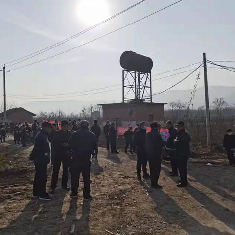 向阳街道召开“小麦春季管理田间技术” 现场培训会