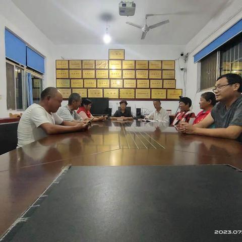 防汛工作无小事，争分夺秒抗雨天