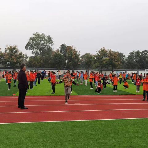 老洞小学推进“五项管理”  迎接体质健康测试进行时