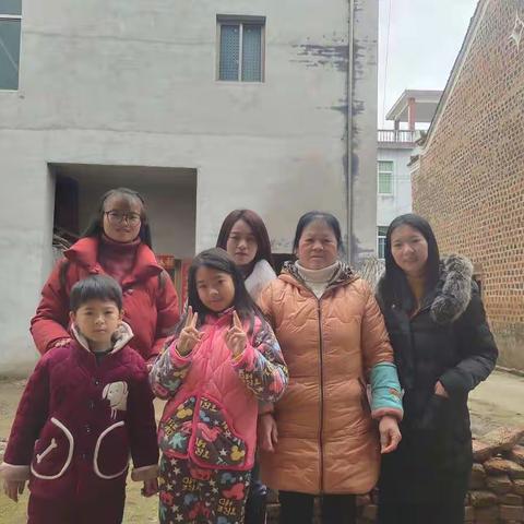 冬日里的暖阳-记五洲小学万师访万家活动