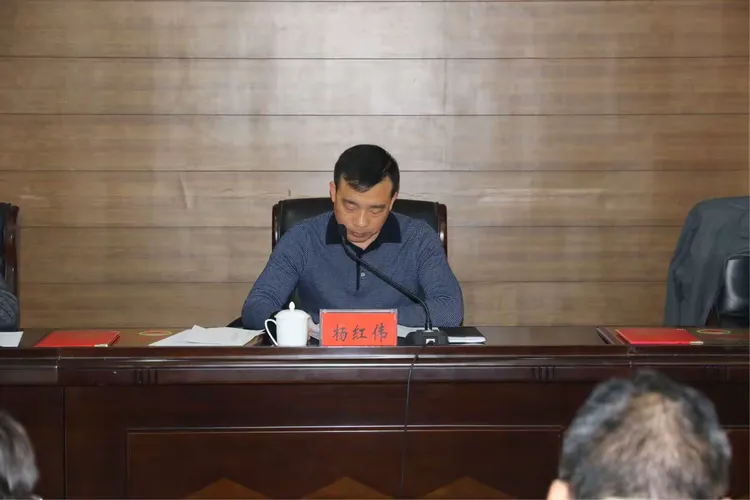会上杨红伟副市长总结了 "十二五"期间人防工作,安排部署了"十三五"
