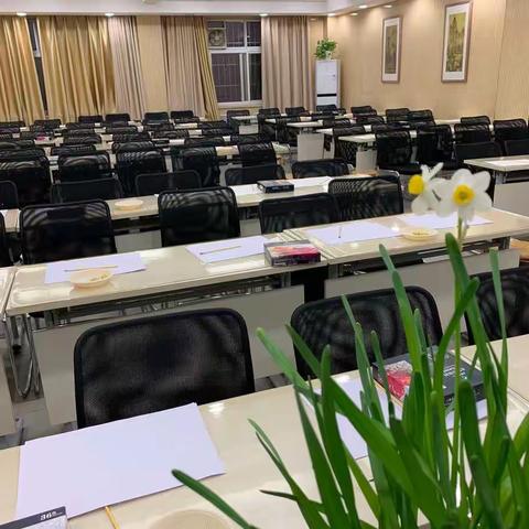 爱和自由美术课教学与实践培训