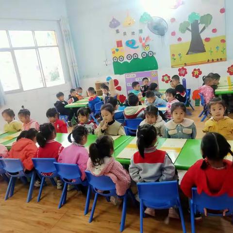 拼摆识字课，锻炼幼儿的动手能力😊