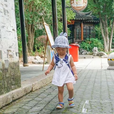《闹闹在巡塘和博大》