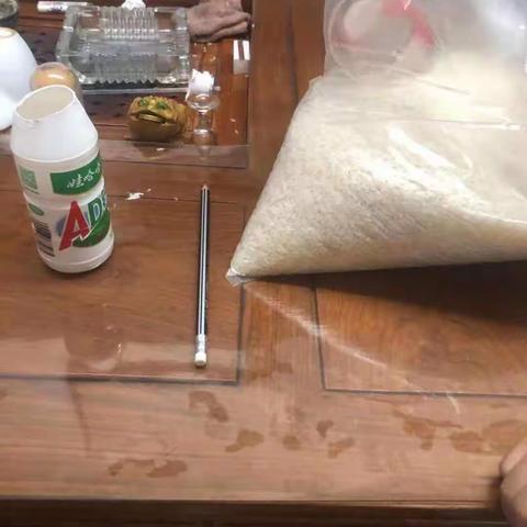 实验名称：用笔提米杯