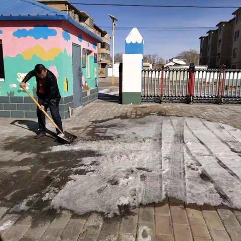 苏尼特右旗乌日根塔拉镇幼儿园开展春季开学前安全隐患排查工作