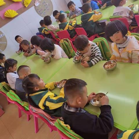 2022年春满竹幼儿园稚竹一班第七周快乐成长每一天