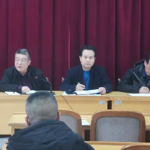 洪庆街道召开脱贫攻坚近期工作安排会
