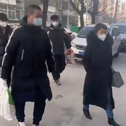 天泰寺街街道春节走访系列慰问之情系计生特扶家庭