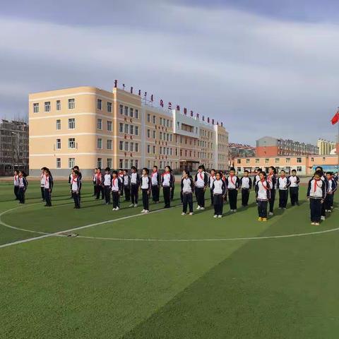 【红云·十年】“十年逐梦千帆尽，百舸争流正远航。--德艺双馨好少年”