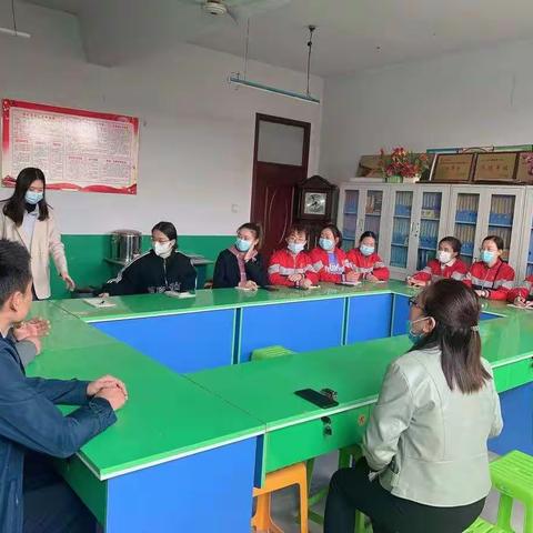 学以致用，共同成长——槐树镇中心幼儿园交流学习活动