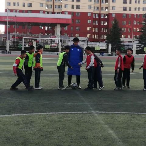 恰同学少年，展足下风采——阳光小学2021“庆元旦”校园特色文化系列之足球联赛