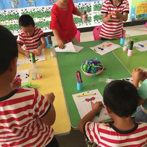 科左中旗希伯花镇巴彦召幼儿园开展父亲节主题活动“献给爸爸的礼物”
