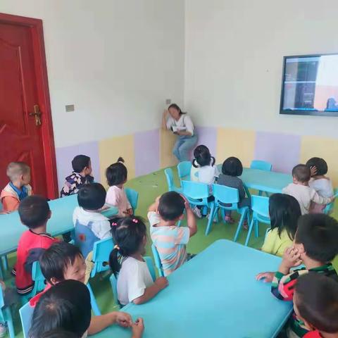 童鑫幼儿园防震减灾演练活动