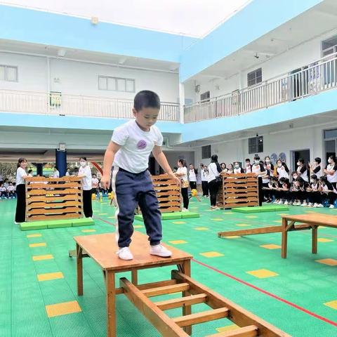 快乐运动    精彩童年