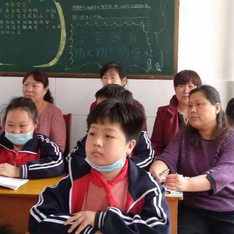 展课堂风采  促教师成长——纸房头小学校级公开课活动总结