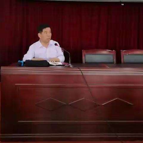 上好思政课    当好引路人——沧县小学道德与法治学科法律专册培训