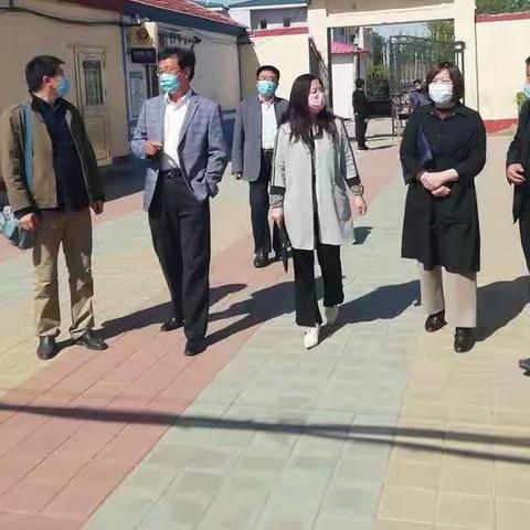 实地调研查成效    座谈交流促提升——县教研室对纸房头小学进行线上教学调研