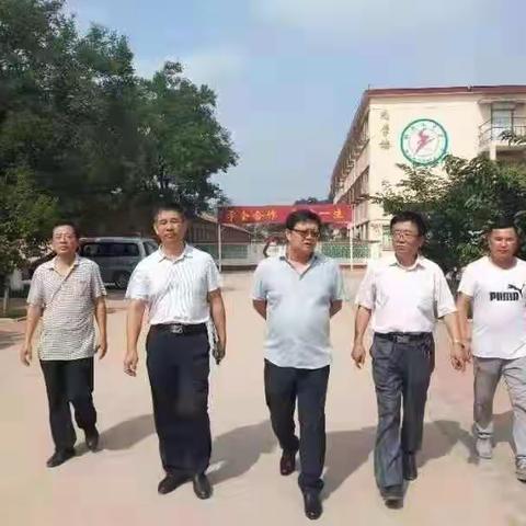 县教育局李强副局长到纸房头乡督查防溺水工作