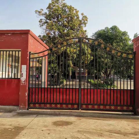 前进中的张花楼学校