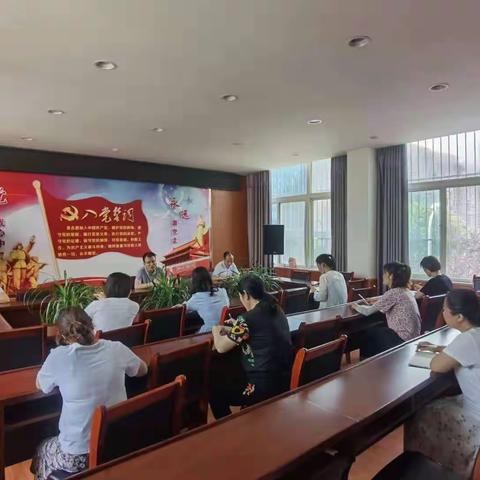 我为群众办实事-梅苑社区扎实开展疫苗接种工作