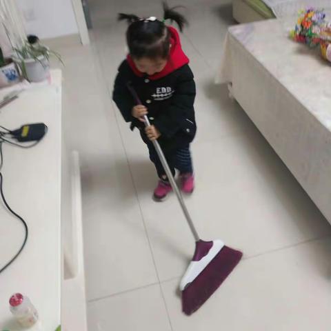 幼儿孝德礼仪篇——庆祝三八美丽节“孝心献母亲、我帮家务” 