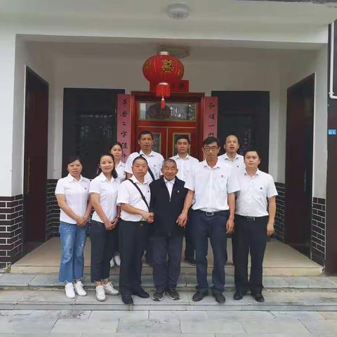 学时代楷模  做合格党员