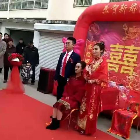 俩宝贝的婚礼圆满成功