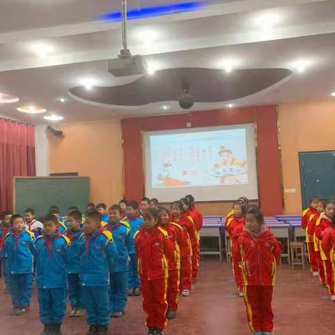 激情飞扬，展示自我—都昌三小二年级古诗词吟诵活动《虞美人》