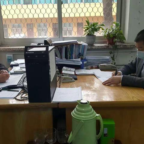 县委政法委组织开展首接负责制知识测试暨主题党日活动