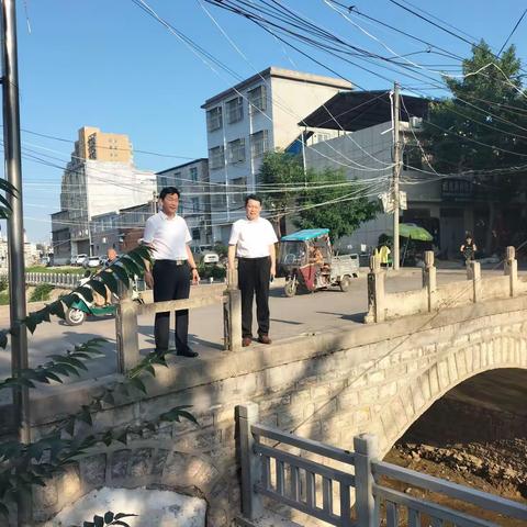 县委常委  政法委书记肖志举同志实地督导创文创卫工作