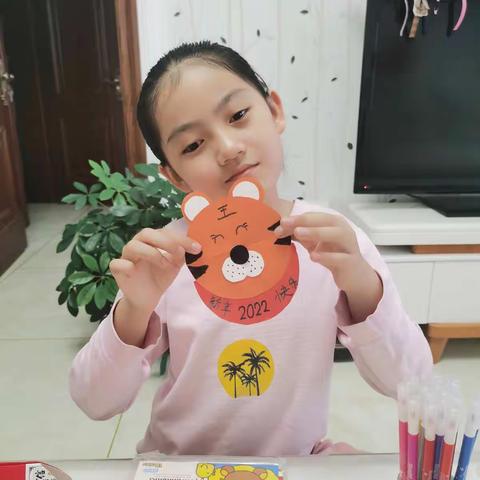 张梓晗多姿多彩的假期生活。