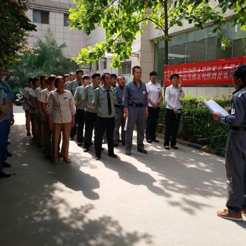 锦园物业唐园管理处假日新城项目电梯困人应急演练