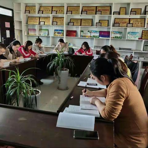 课题引领，促进教师专业发展---党政机关幼儿园省级课题“讨论如何写好案例”教研活动